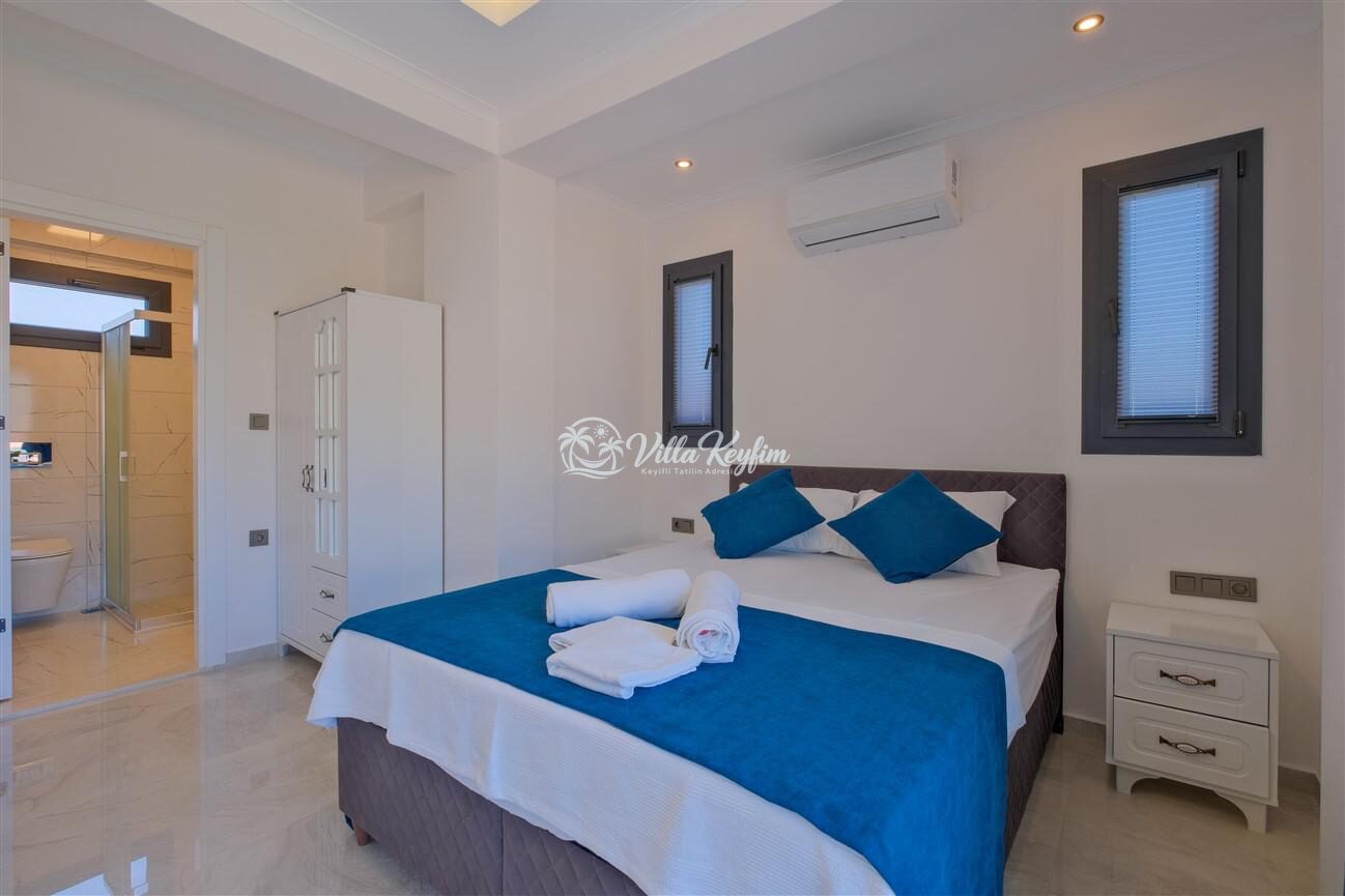 Villa Santorini — 46