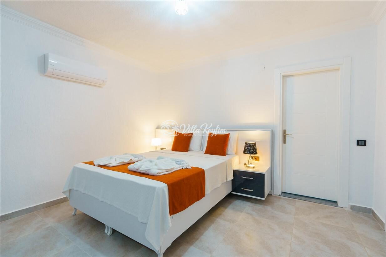 Villa Rojin — 52