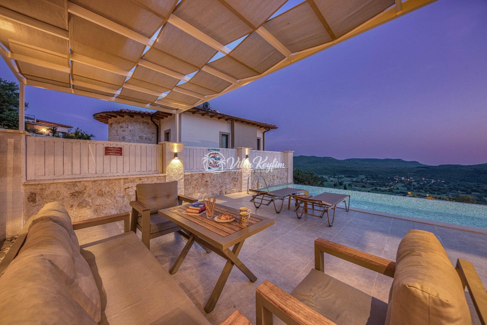 Villa Poeta — 9