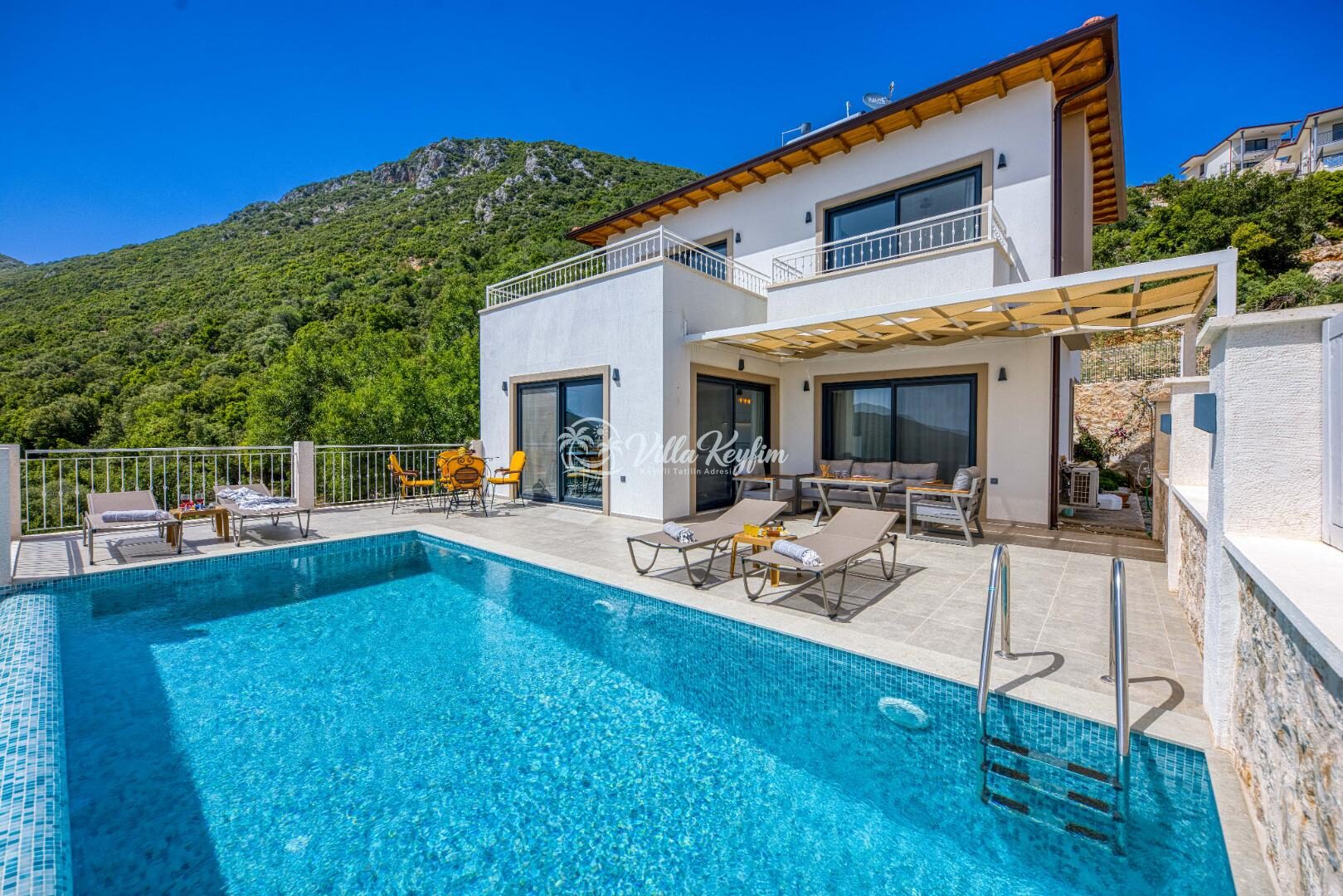 Villa Poeta — 10