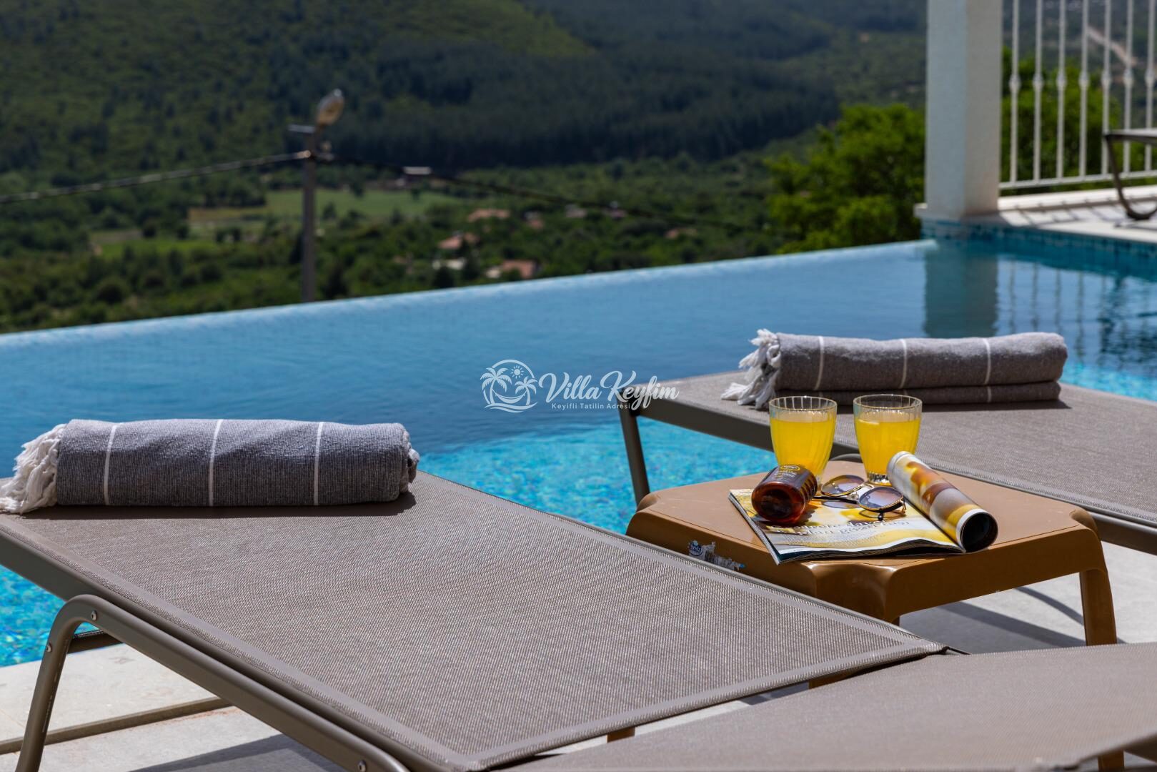 Villa Poeta — 18