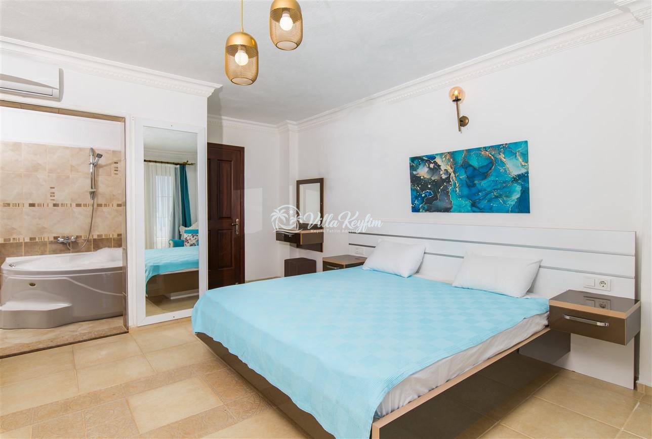 Villa Tulip — 55