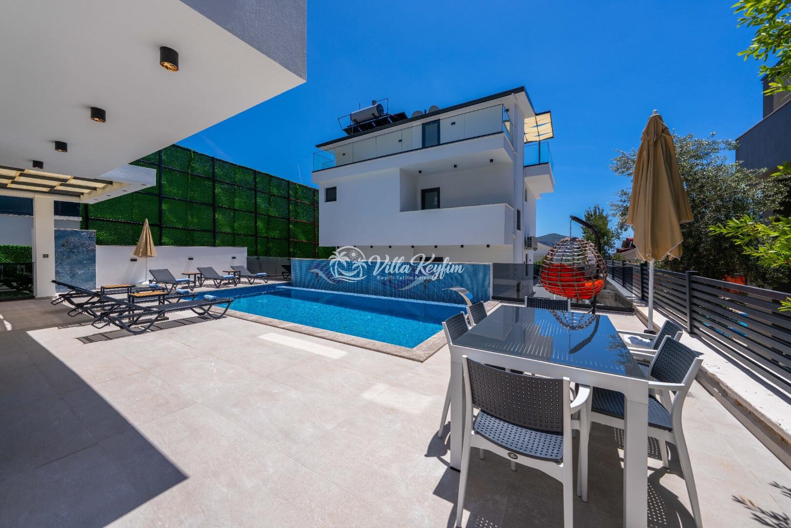 Villa Lovelet 1 — 11