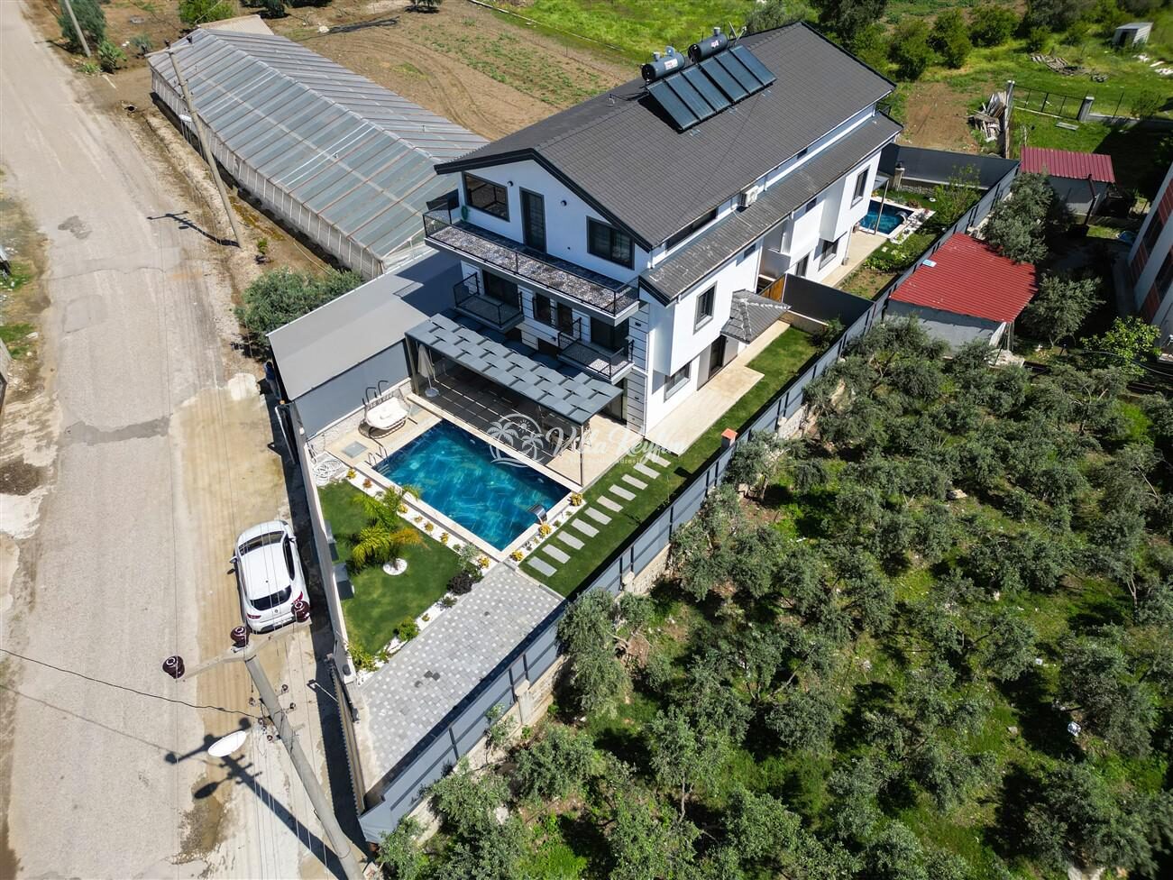 Villa Sembol — 60