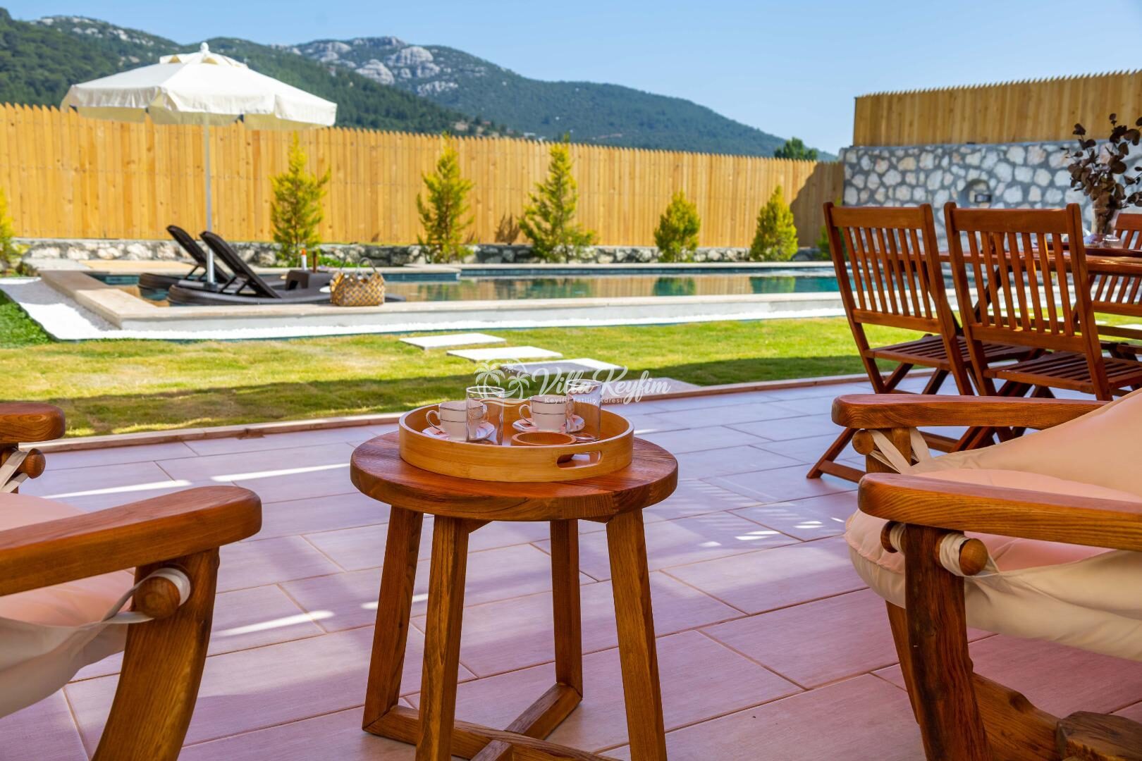 Villa Red — 11