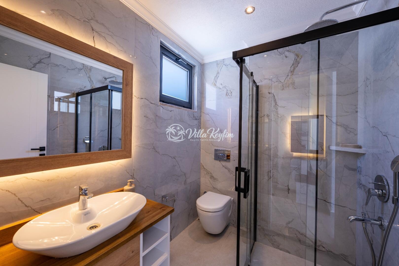 Villa Lovelet 2 — 80