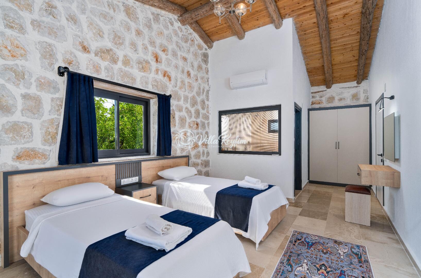 Villa Loya — 34