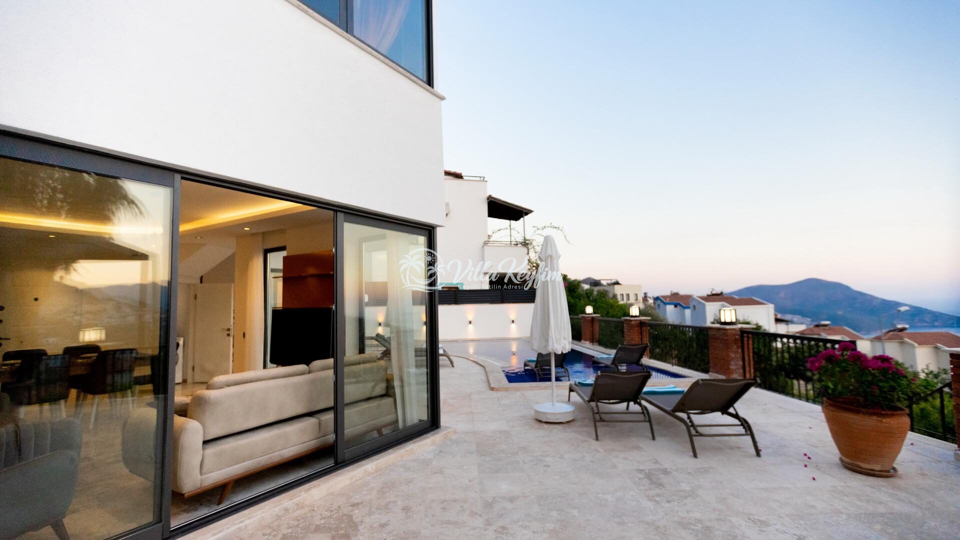 Villa Quinn — 6