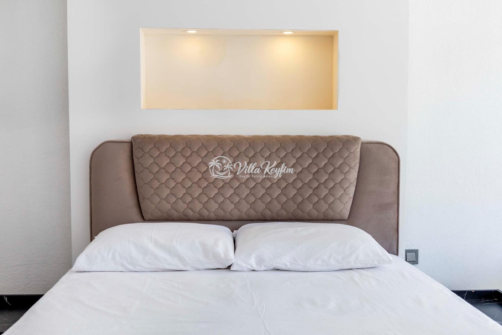 Villa Guru — 37
