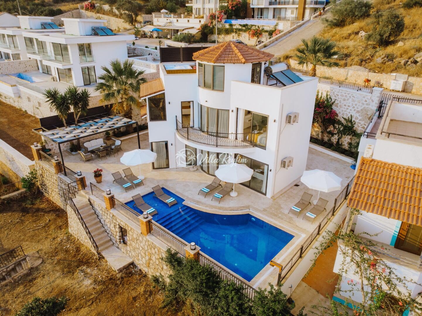Villa Quinn — 56