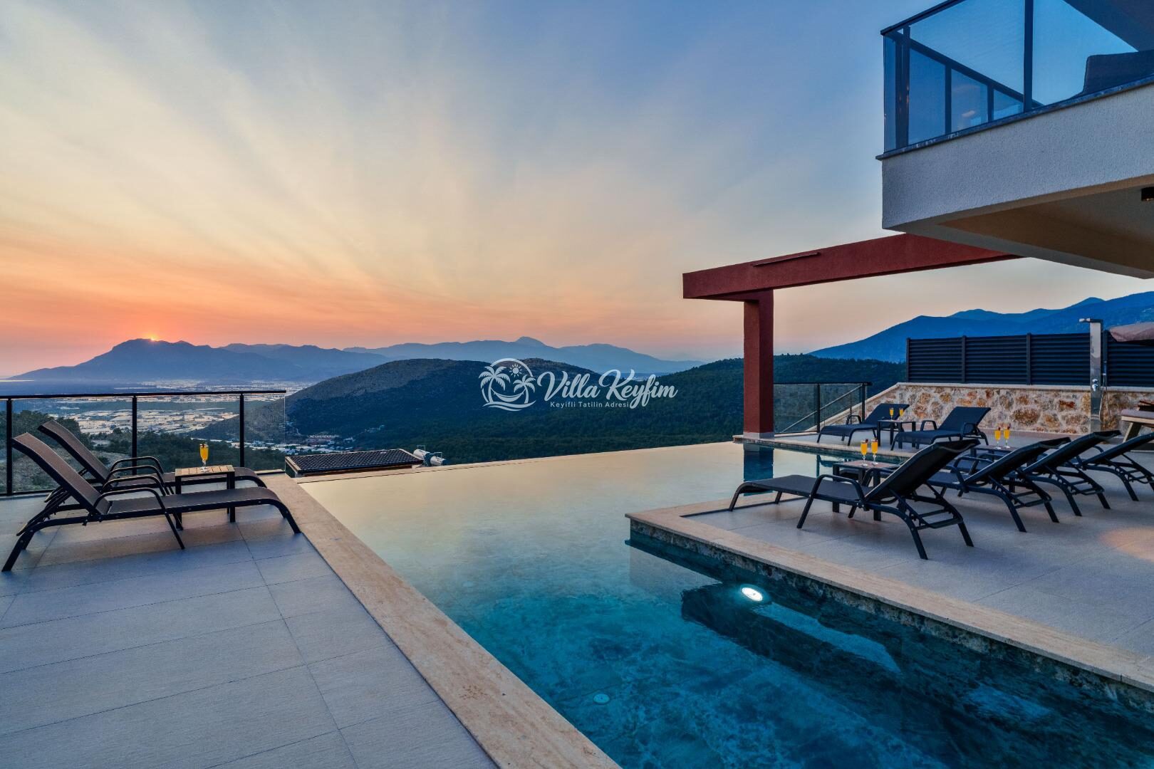 Villa Newcastle — 25