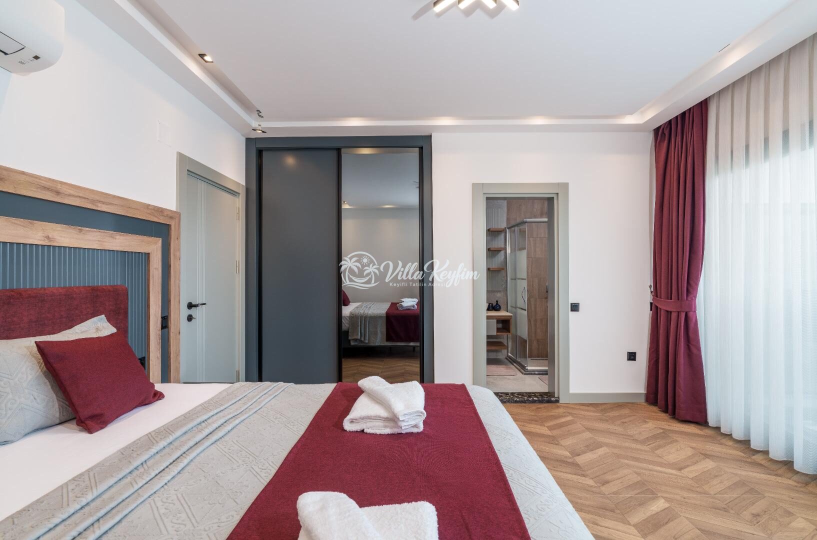 Villa Newcastle — 50