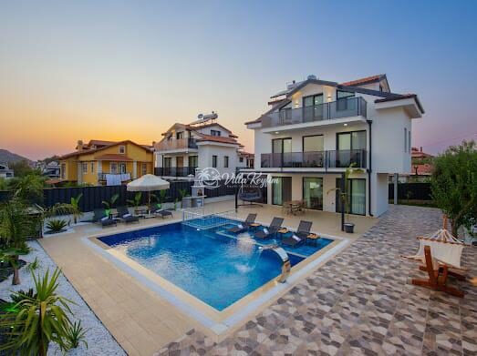 Villa Fullmoon 1 — 8