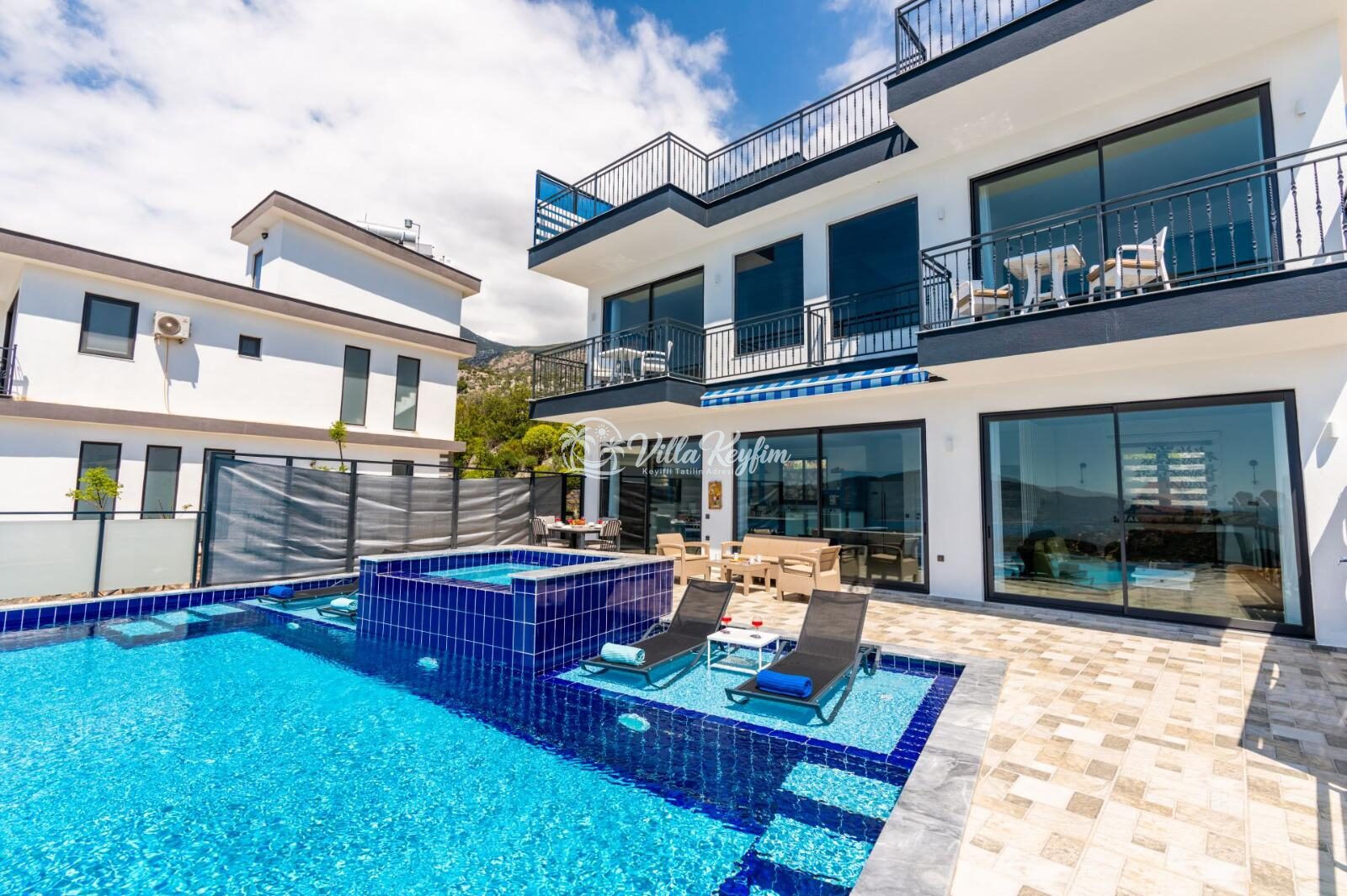 Villa Uranus — 3