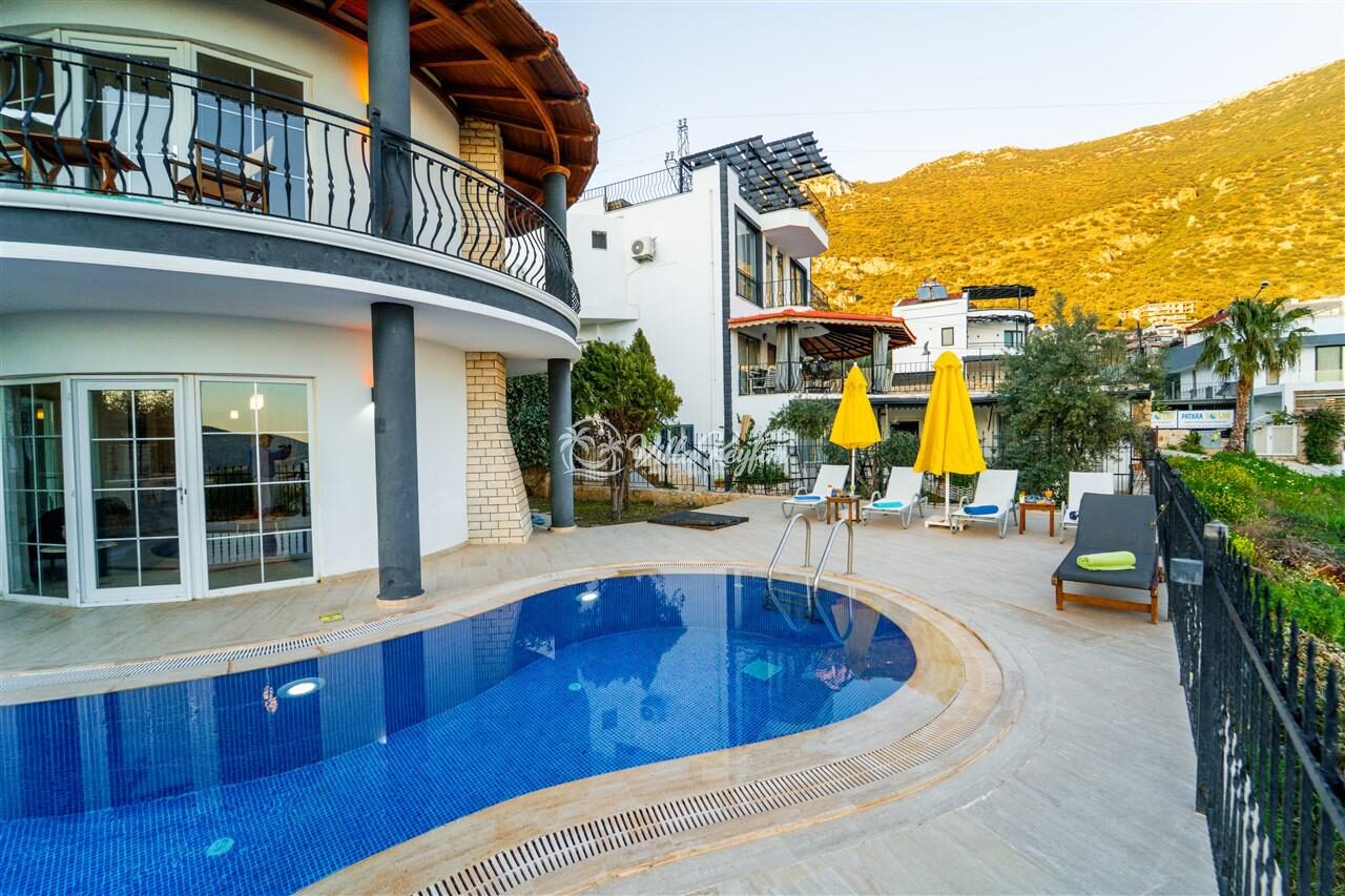 Villa Asmin — 2