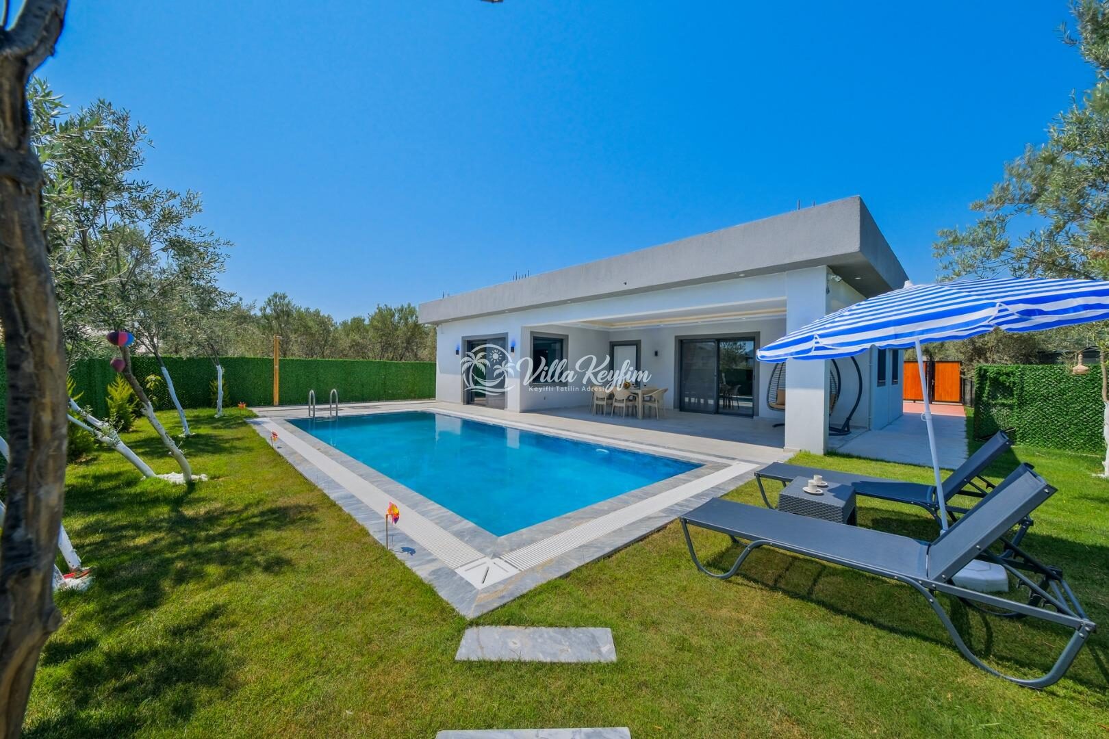 Villa Olive — 1