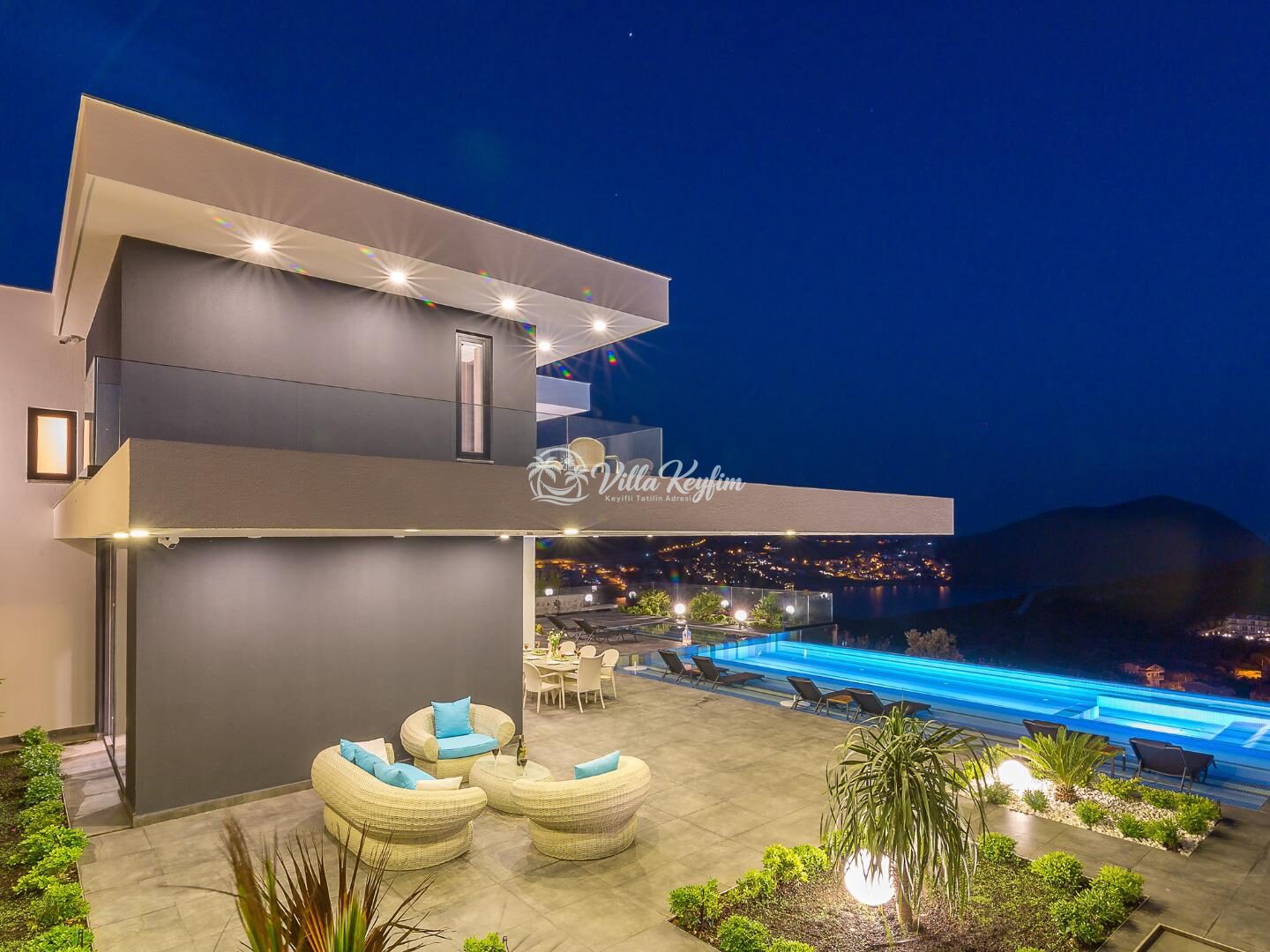 Villa Panoramas — 11