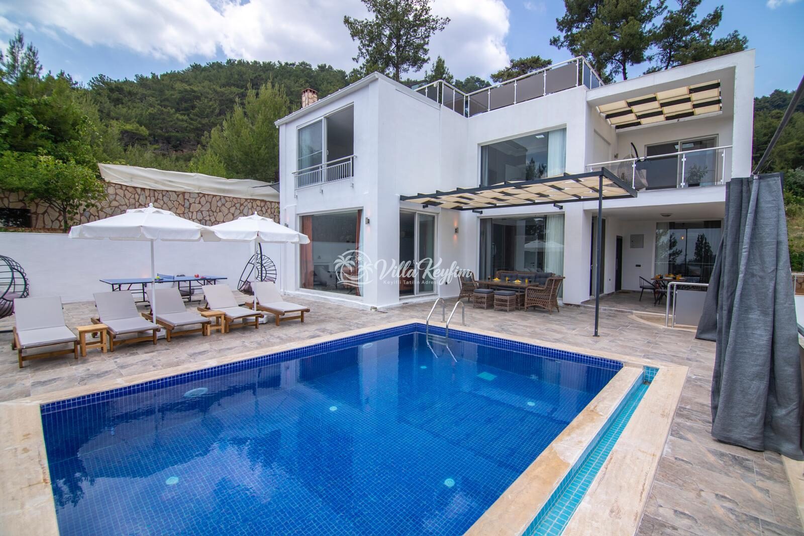 Villa Sultana — 1