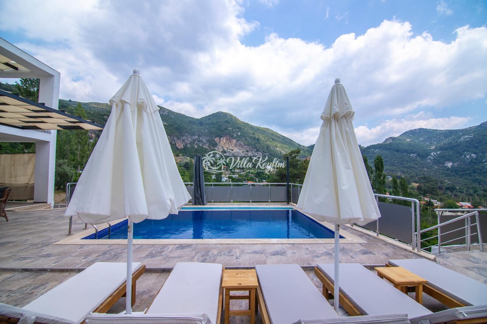 Villa Sultana — 4