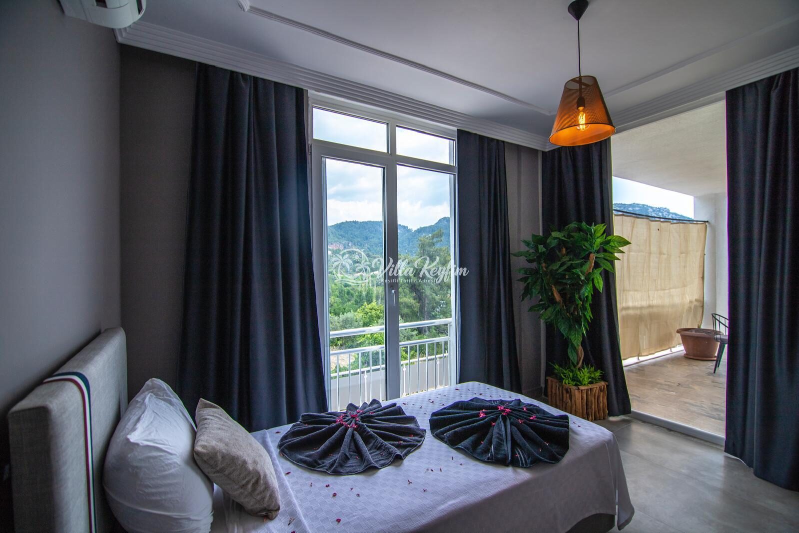 Villa Sultana — 16