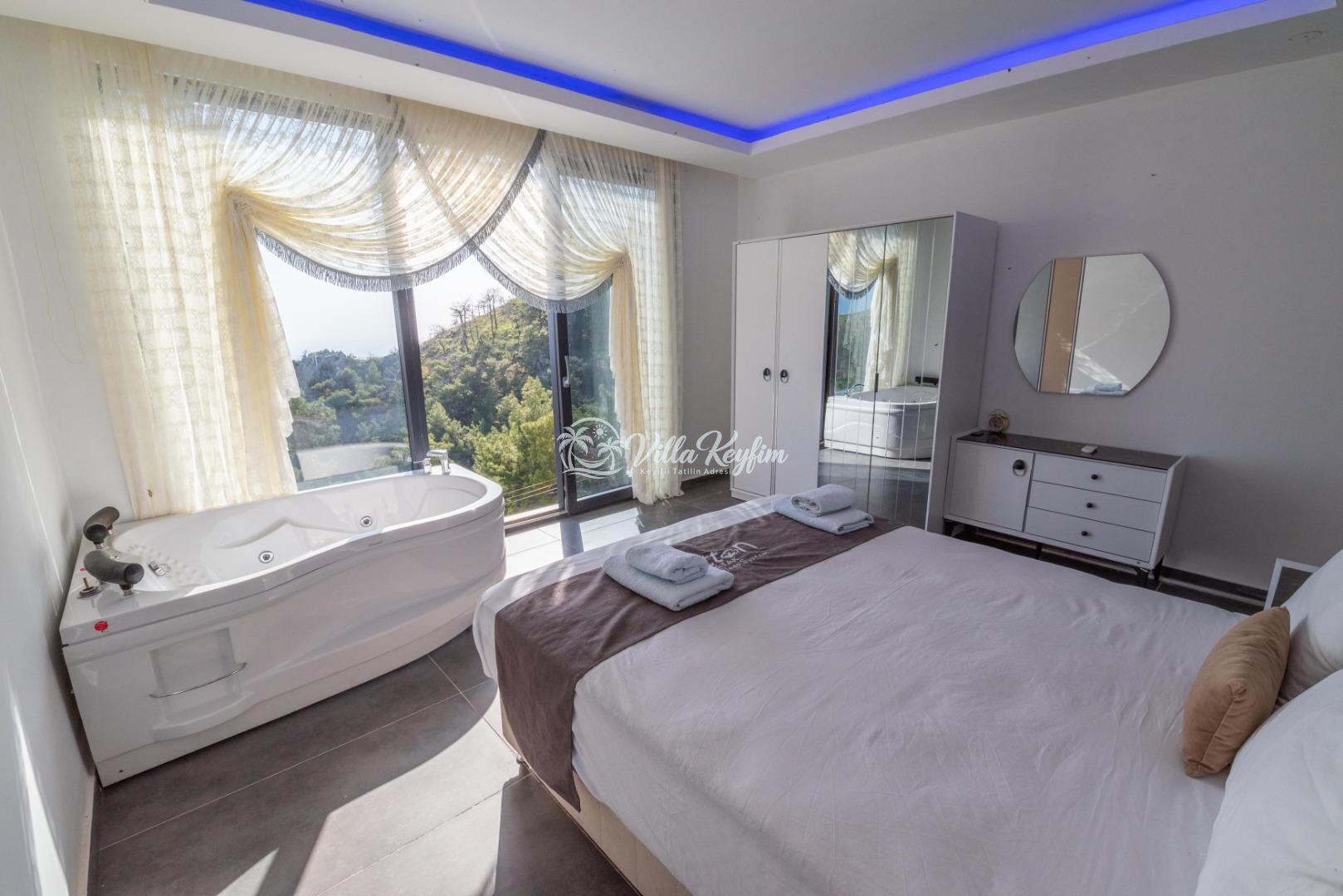Villa Eagle 1 — 60