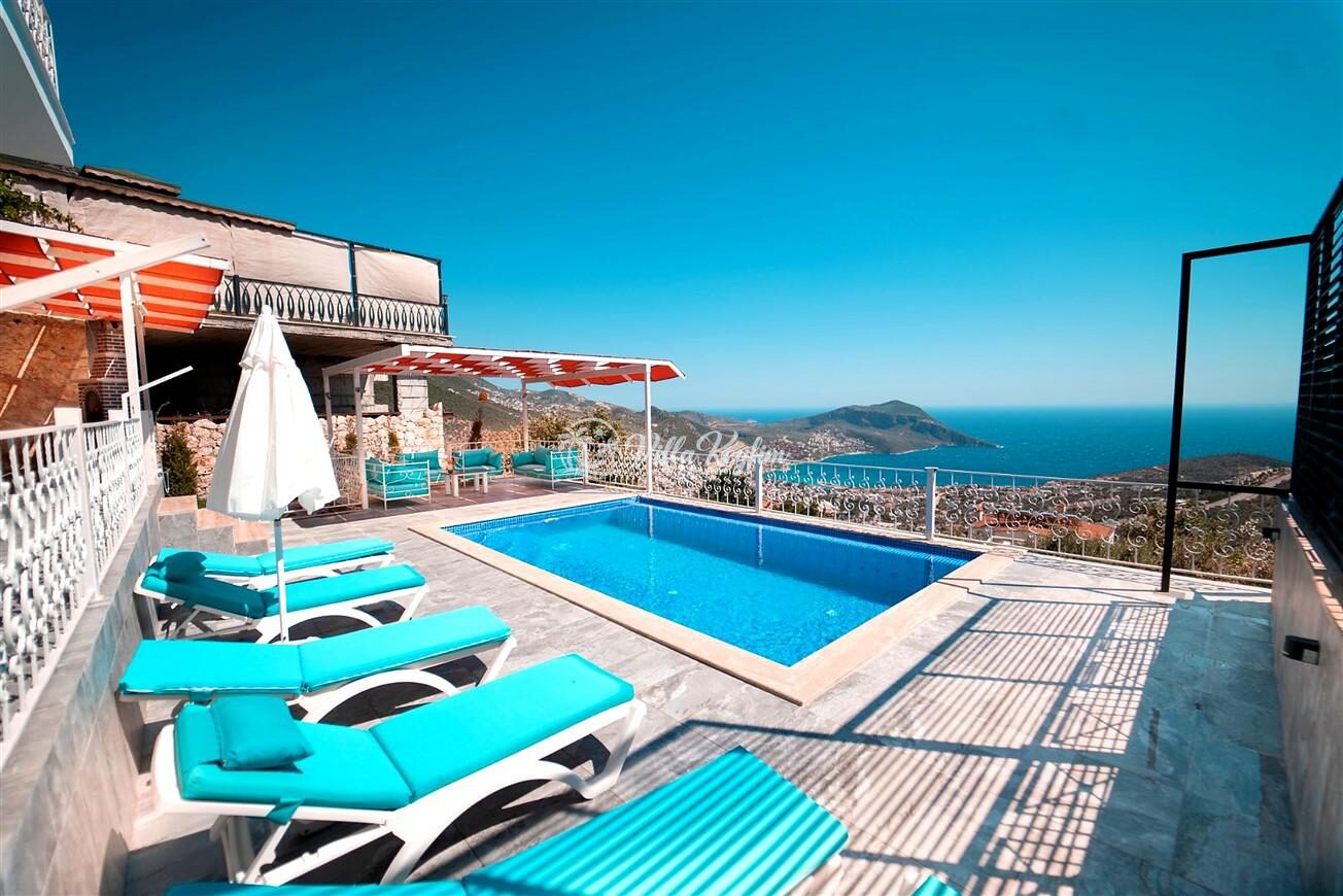 Villa Tuna Akbel — 1