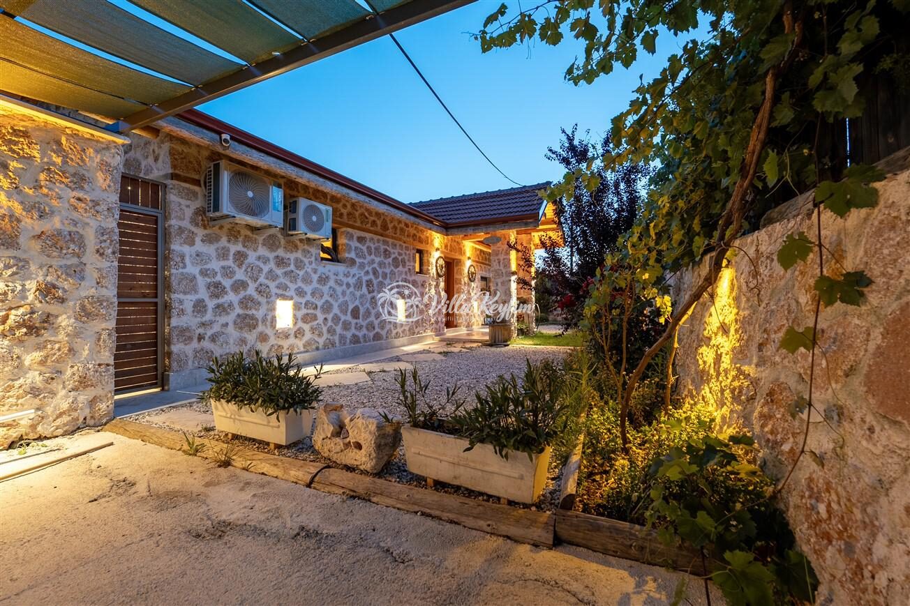 Villa Topcu Stone — 14