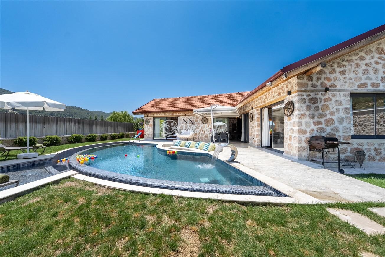 Villa Topcu Stone — 25