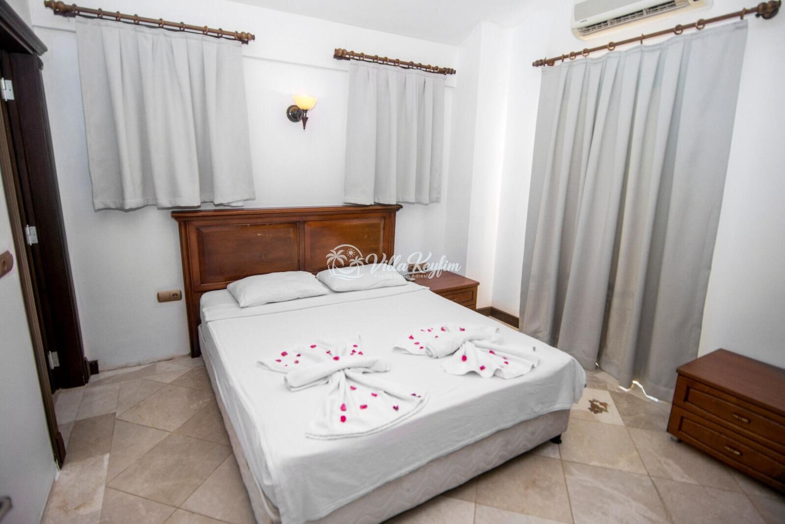 Villa Rota 3 — 19