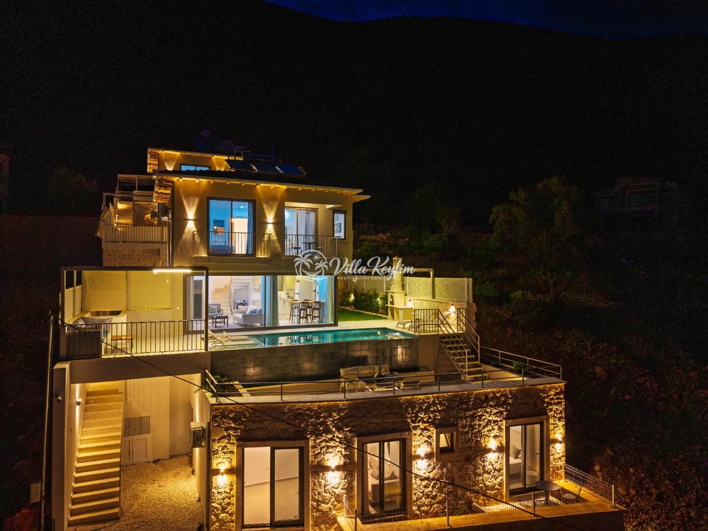 Villa Lumina — 14