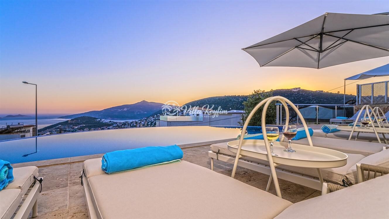 Villa Neptune — 6