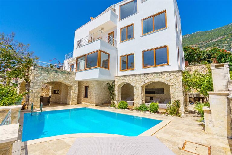Villa Tarus Mara — 1