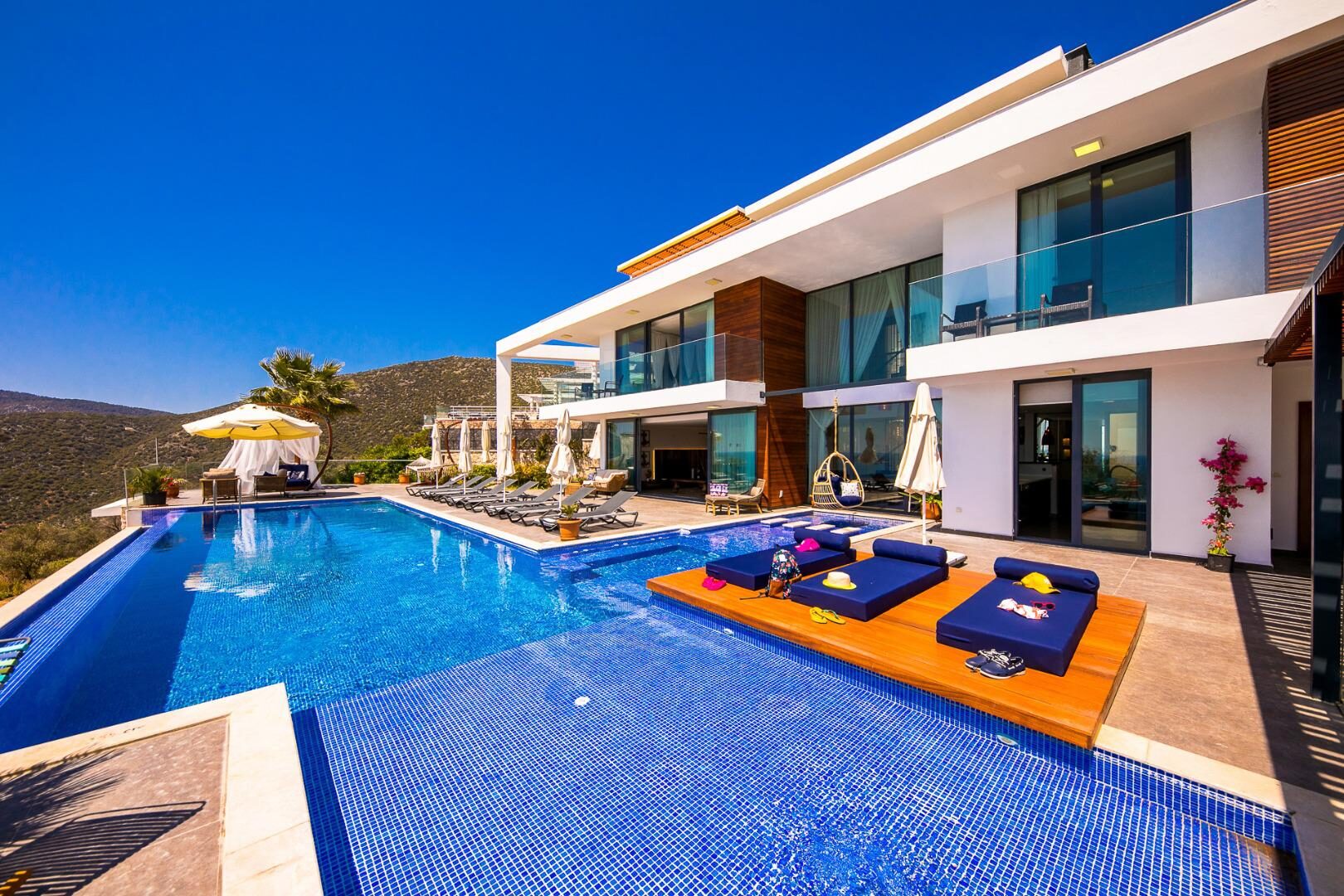 Villa Lapis — 1