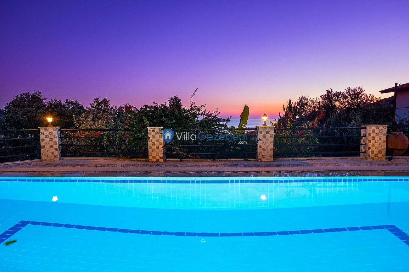 Villa Otantik — 4