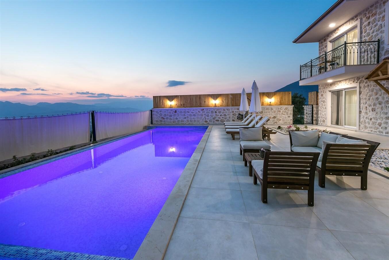 Villa Lavinia — 11
