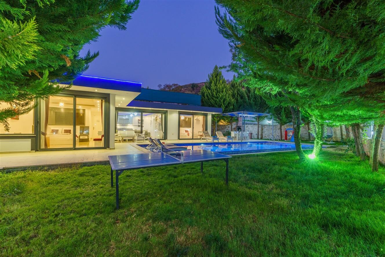 Villa Saha — 11