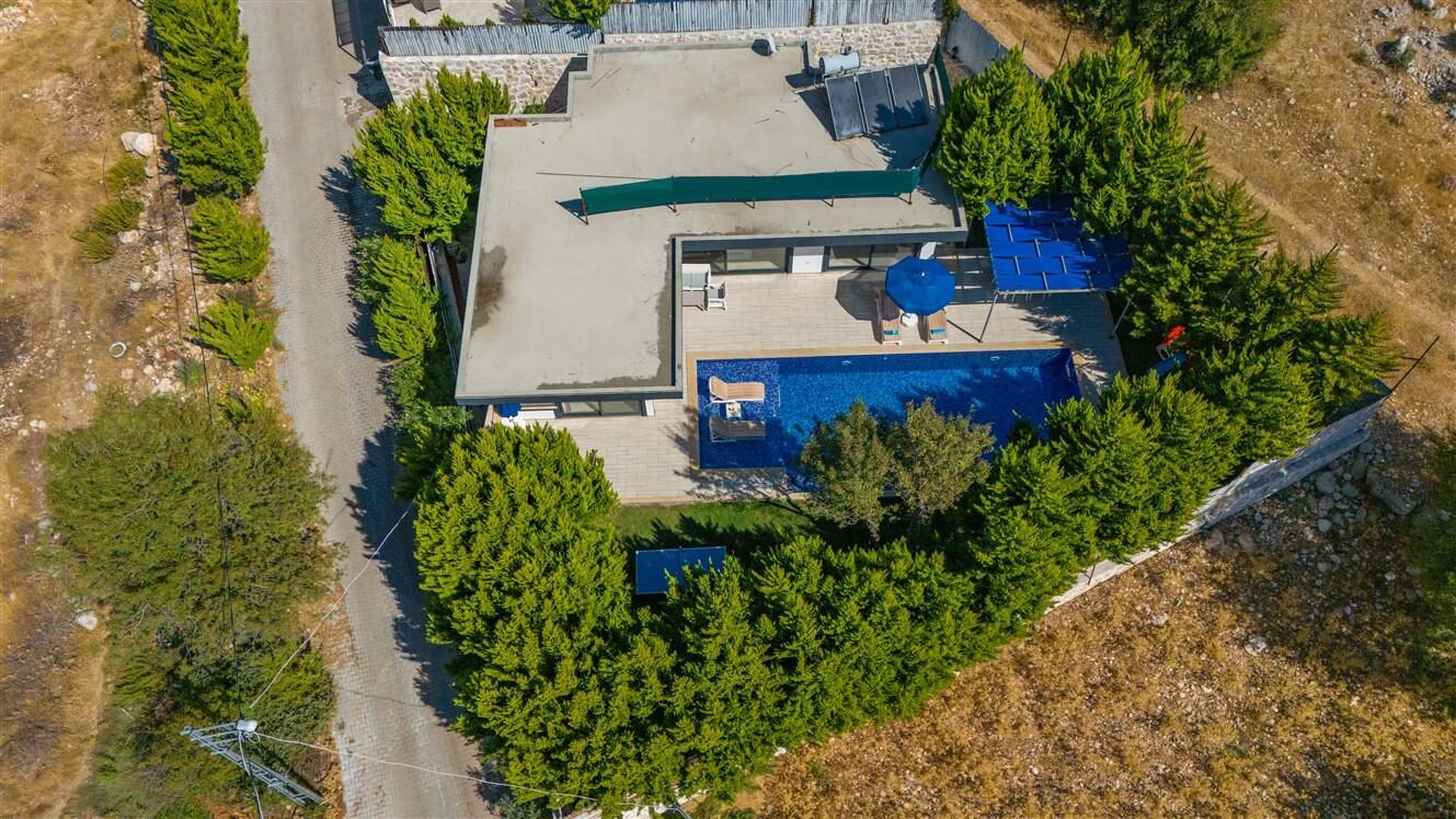 Villa Saha — 50