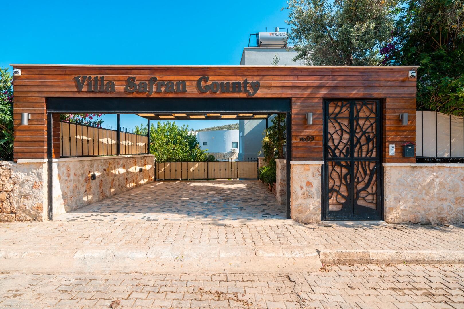 Villa Safran County — 89