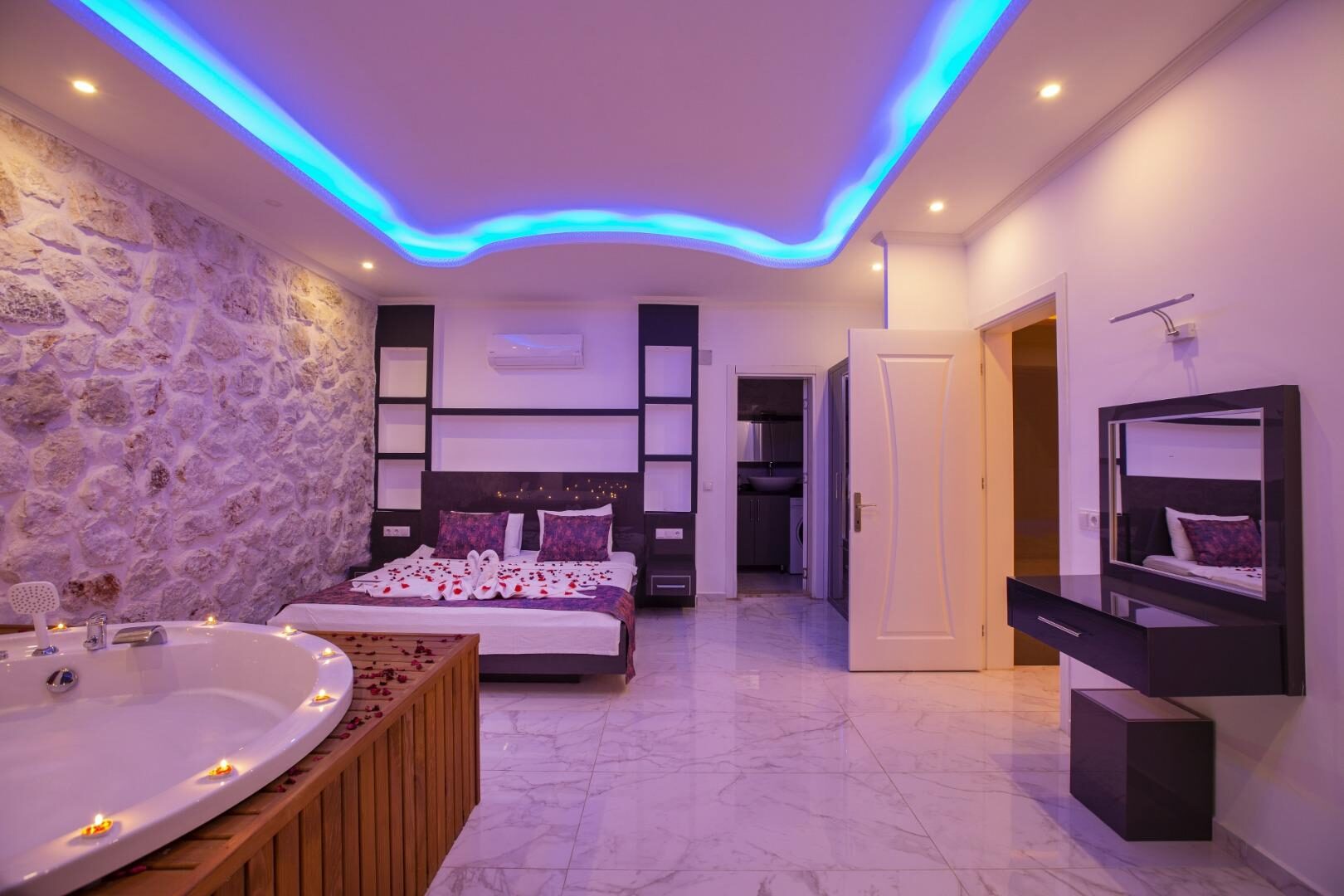 Villa Panama — 22