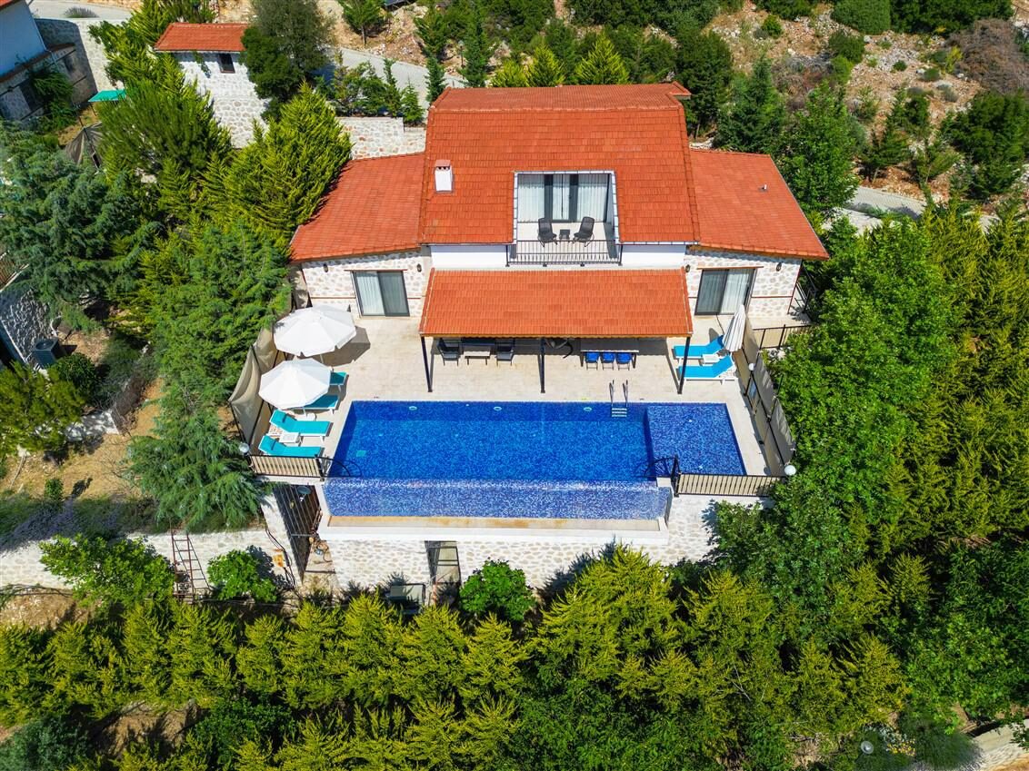 Villa Ev May — 37