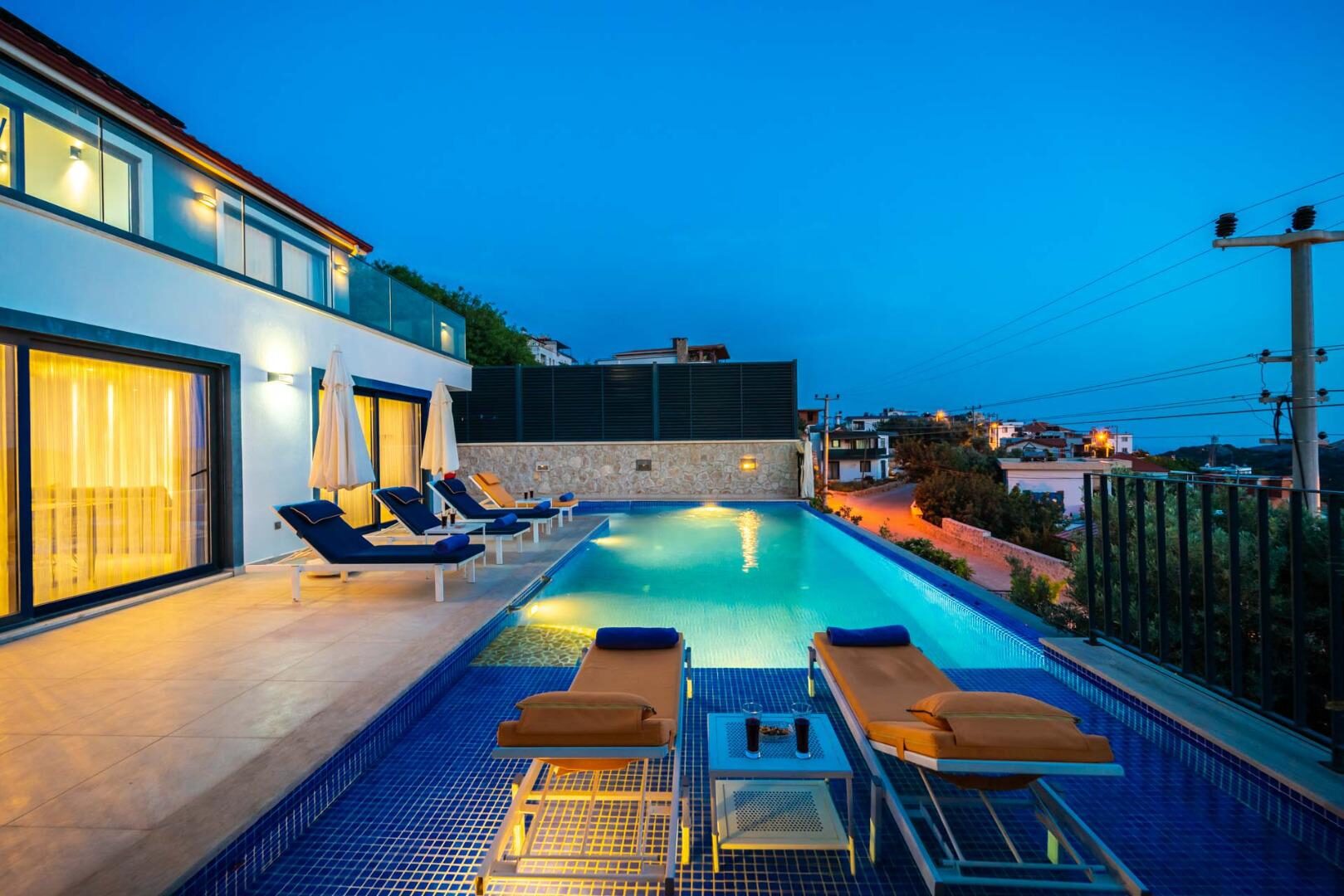 Villa Therapy 620 — 6