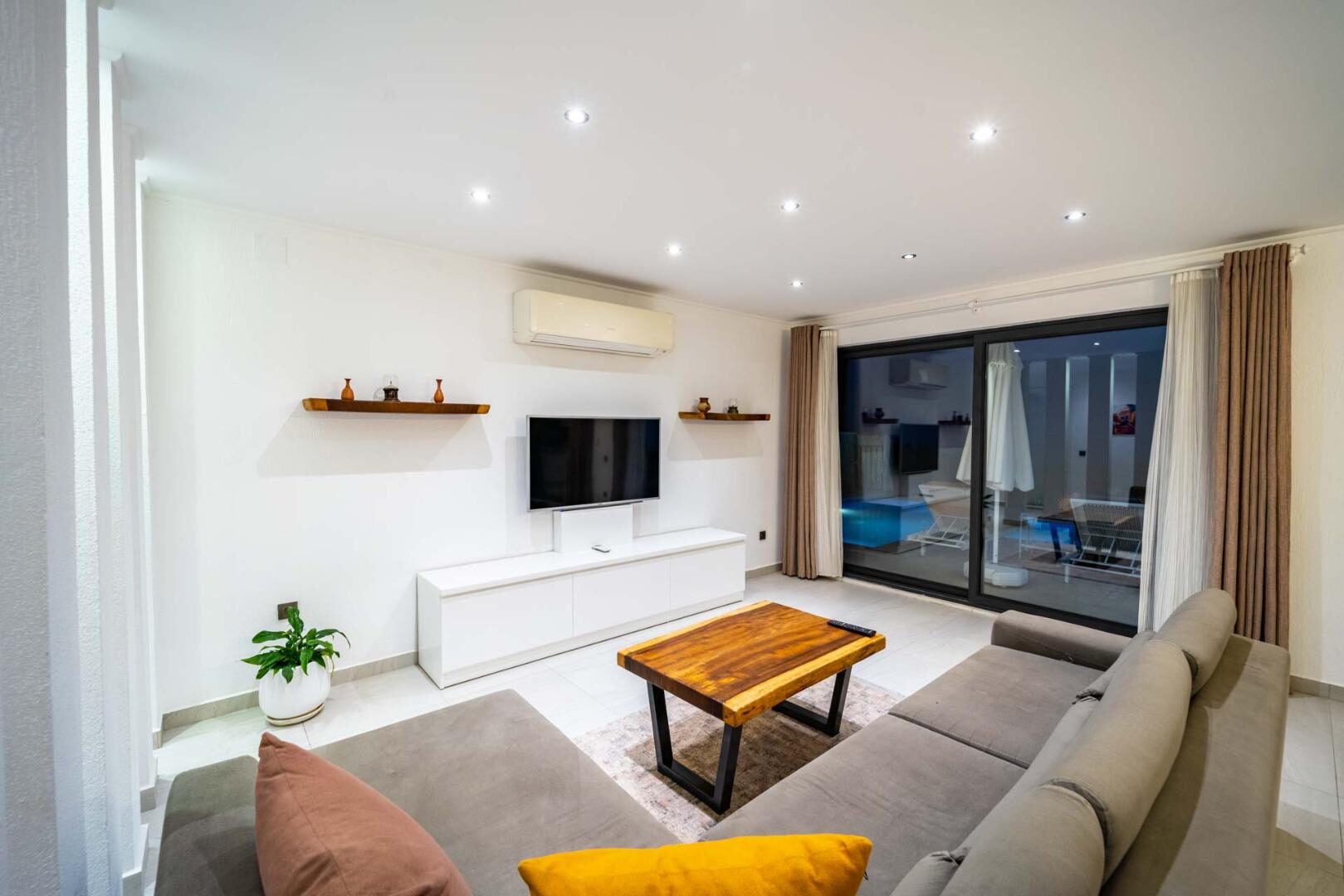 Villa Therapy 620 — 33