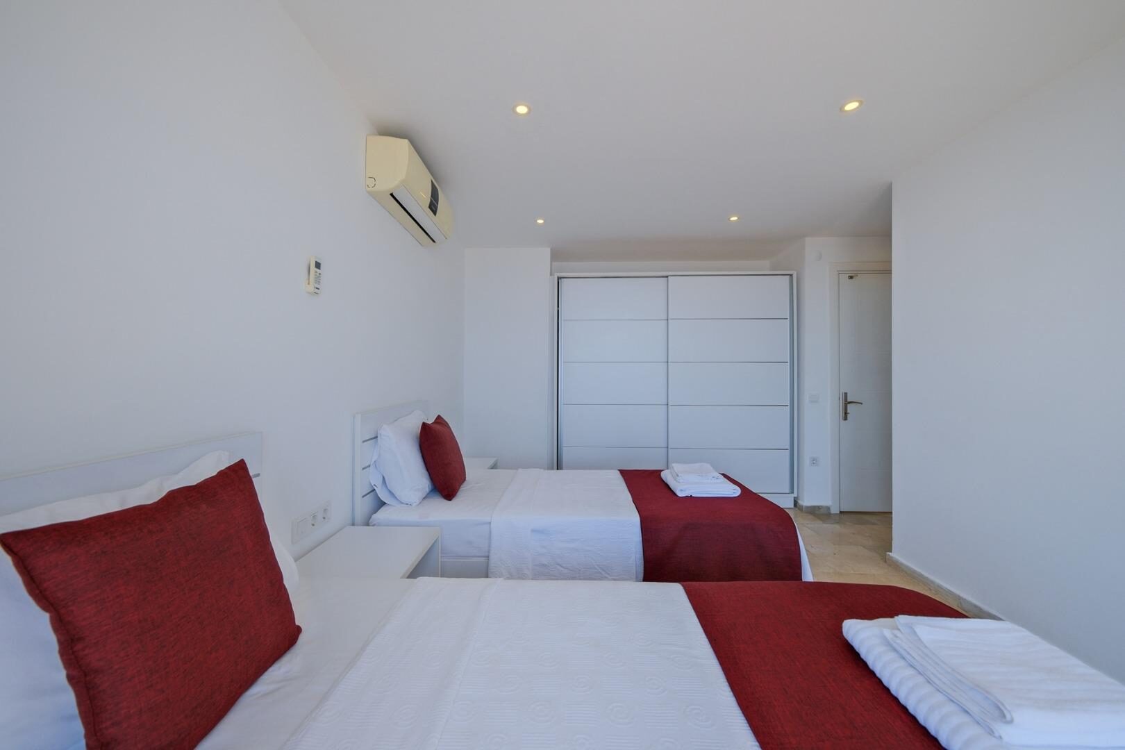 Villa Lumiere 3 — 190