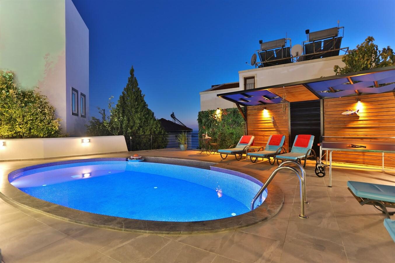 Villa Lotus — 4