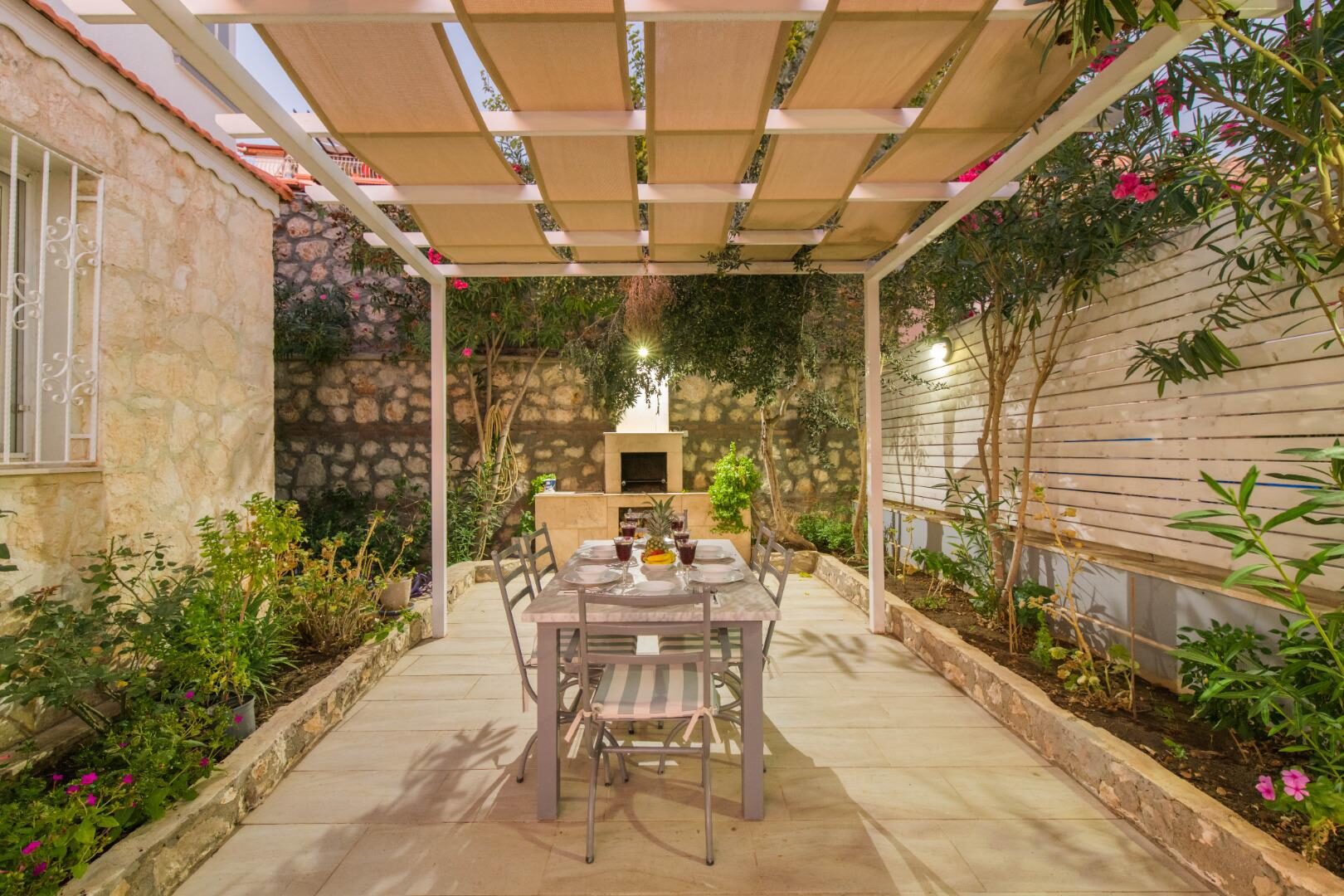 Villa Monte — 8