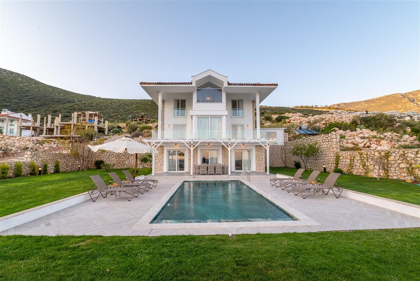 Villa Elana 2 — 2