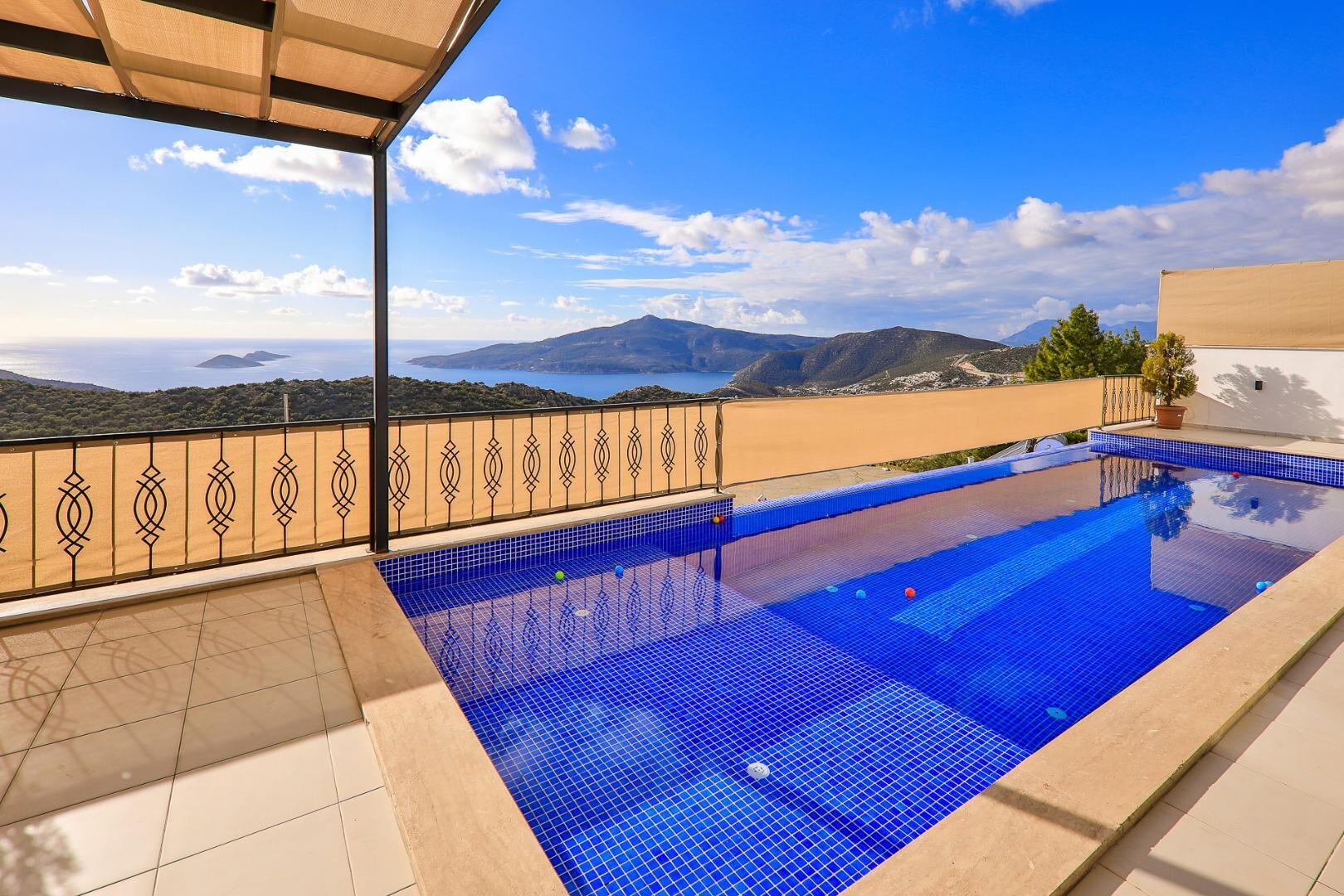 Villa Dream House — 8
