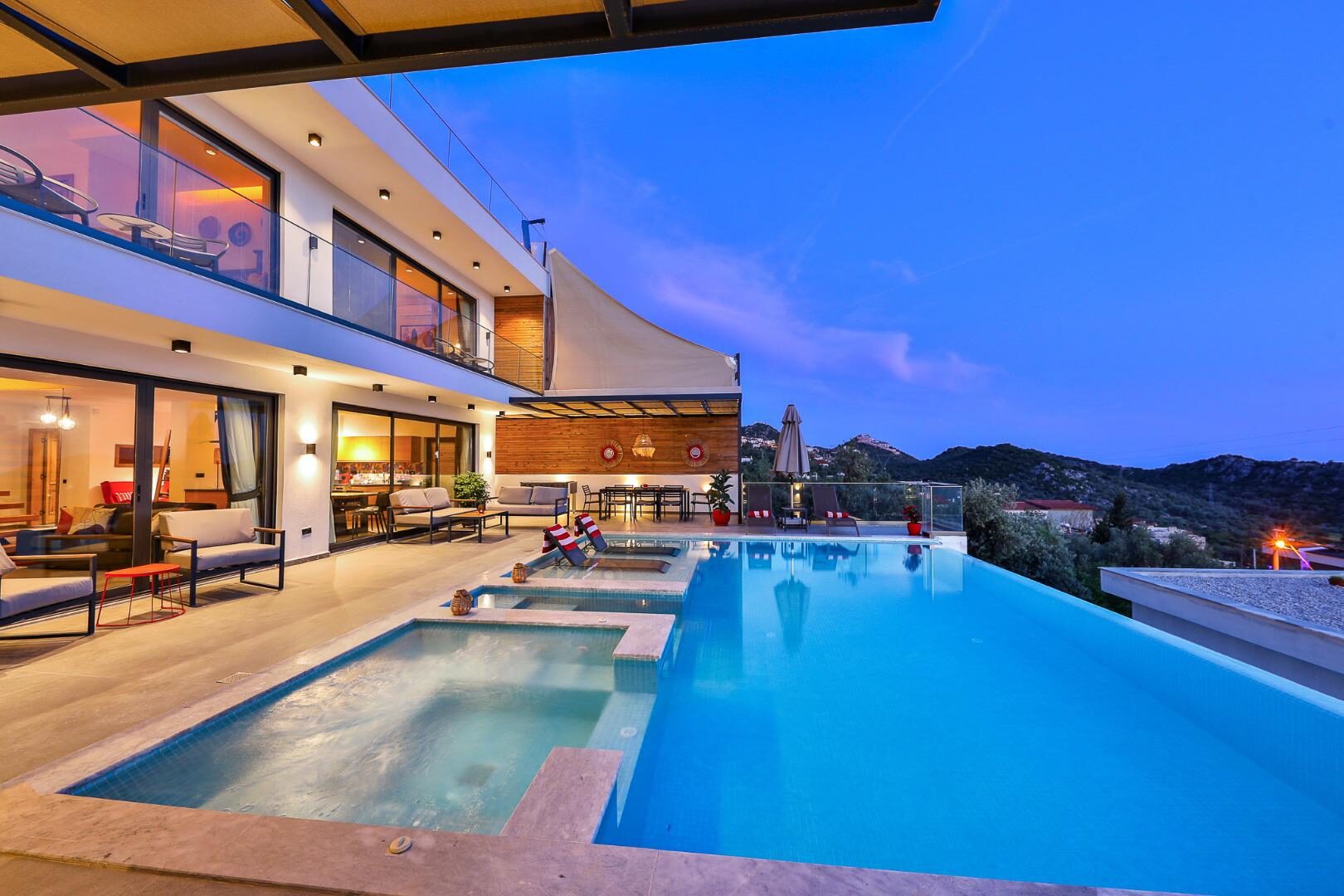 Villa Rosso — 14