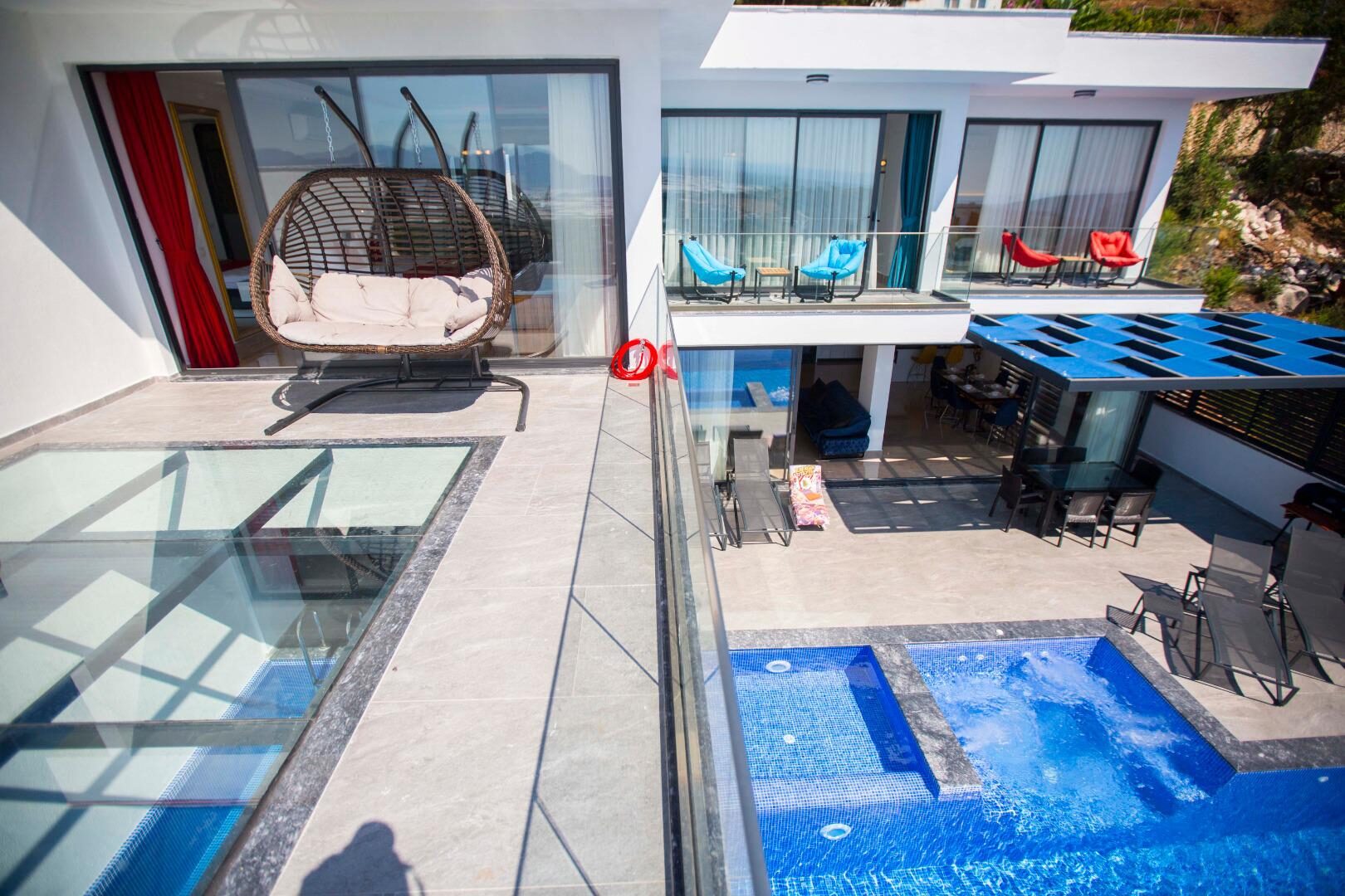 Villa Fantastik — 11