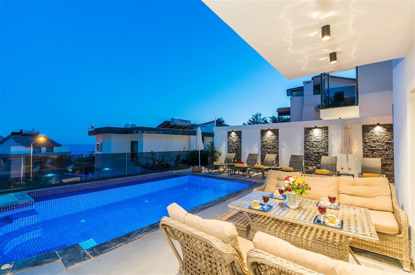 Villa Moon — 3